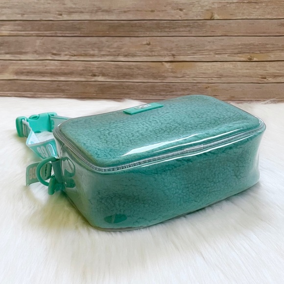 UGG Janey II Clear Tide Pool Crossbody Belt Bag - Picture 5 of 7